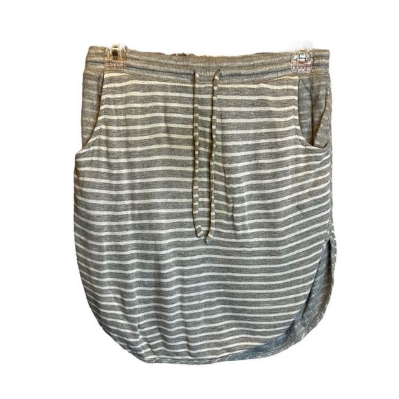 5 for $25🔥Small GAP Striped Grey & White Pull On Elastic Drawstring Waist Skirt - Picture 1 of 6